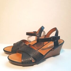 Forever Black Open Toe Wedges Size 7